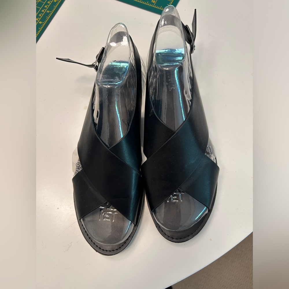 Leather sandals